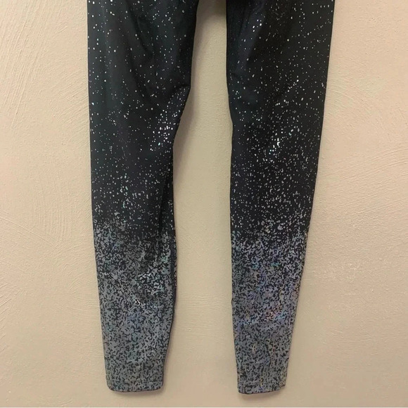 Beyond Yoga High Waisted Alloy Ombre Midi Legging Black Iridescent Speckle Large - Picture 8 of 15
